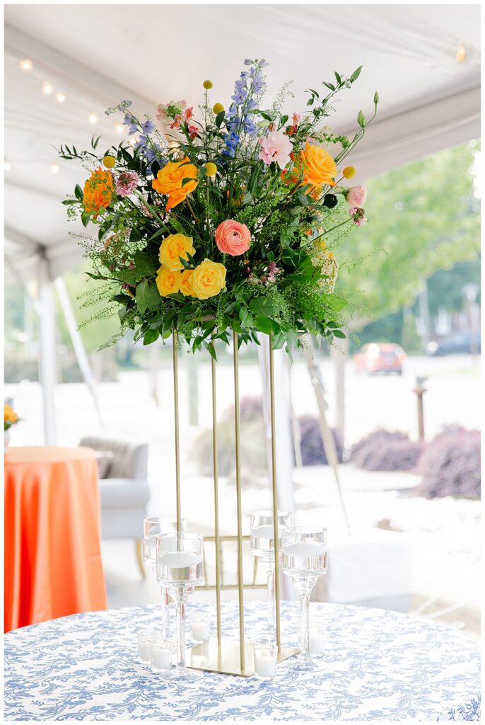 floral center piece at an Auburn AL rehearsal dinner 